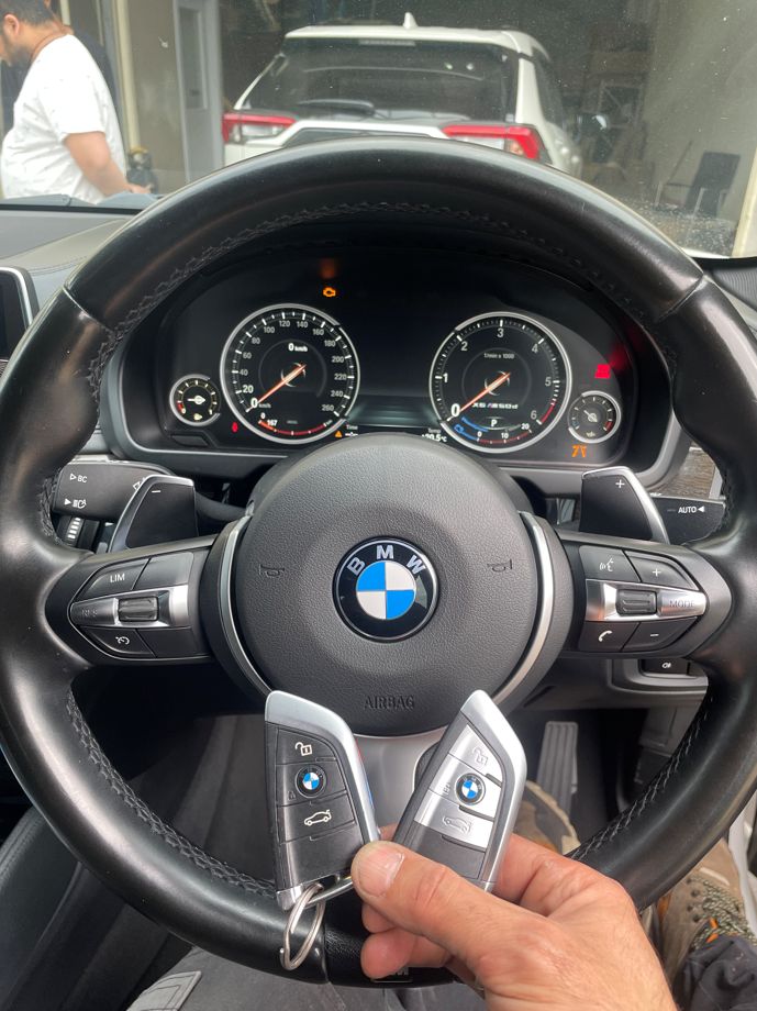 BMW car key replacement locksmith
