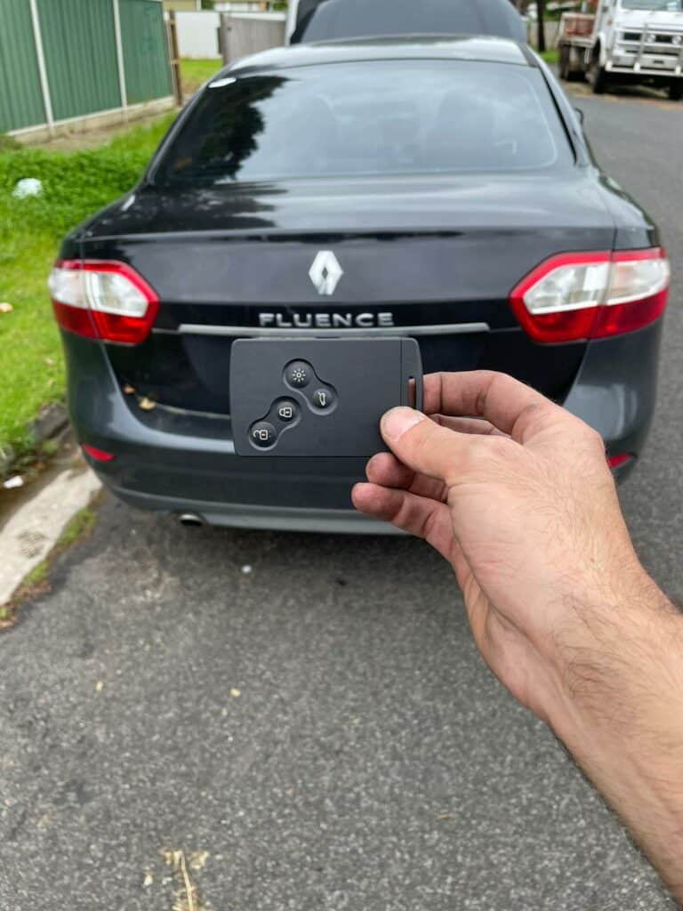 Renault car key replacement locksmith