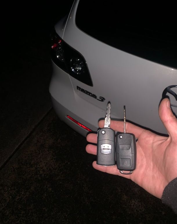 Mazda car key replacement locksmith